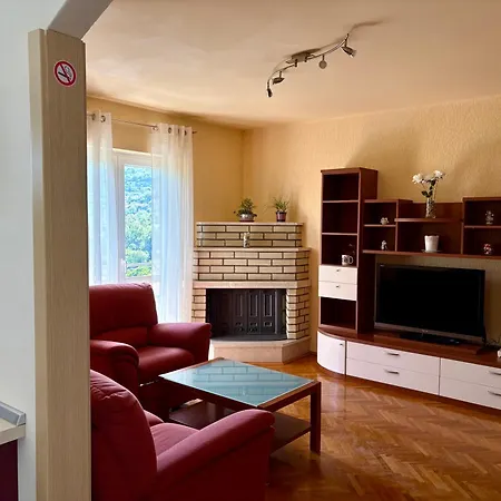 Mediterranean Family With Garden, Sea & Mountain View Veprinac