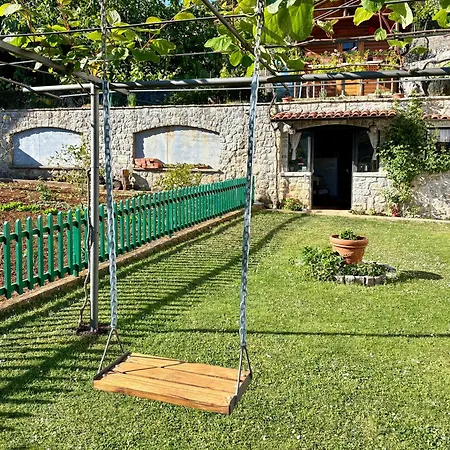 Mediterranean Family With Garden, Sea & Mountain View アパート *